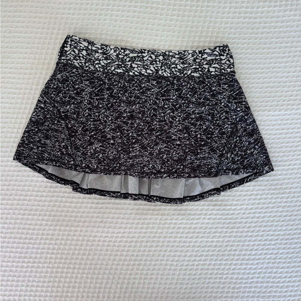 Lululemon Athletica Black and White Midi Skirt
